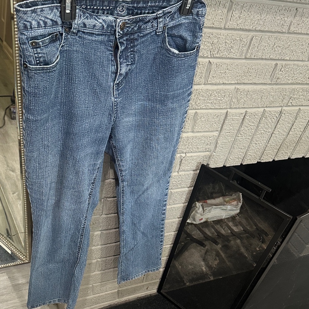 Stylish Blue Straight Leg Women's Jeans